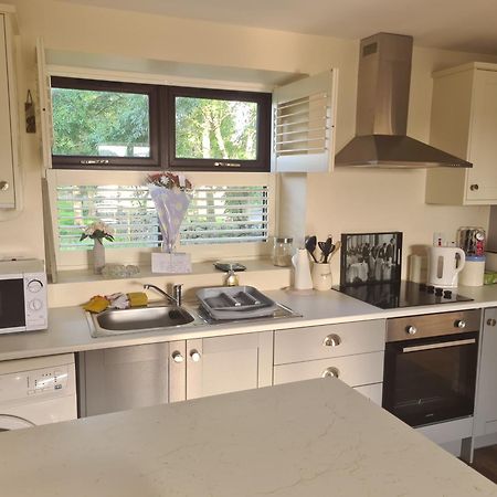 Appartamento The Aul Shop & Public House -Entire Private Annexe Kilcoo Esterno foto